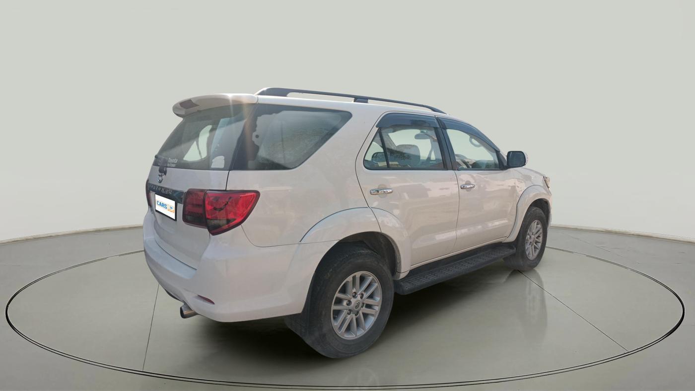 2014 Toyota Fortuner 3.0 4X2 MT, Diesel, Manual, 82,275 km, exterior