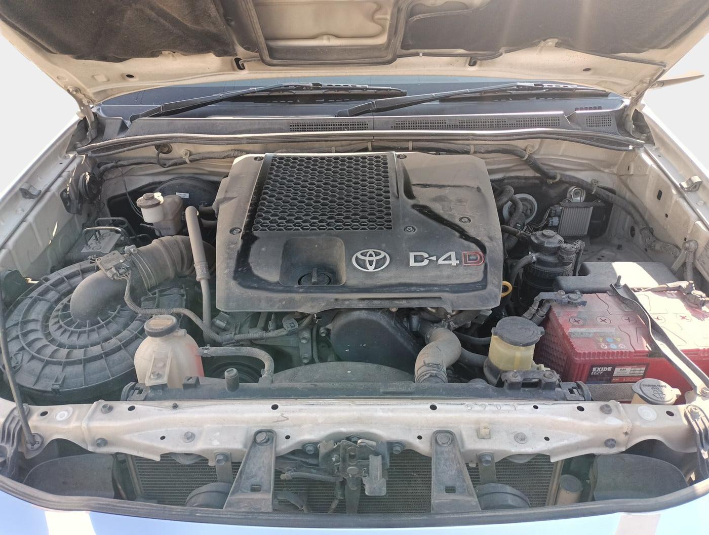2014 Toyota Fortuner 3.0 4X2 MT, Diesel, Manual, 82,275 km, exterior