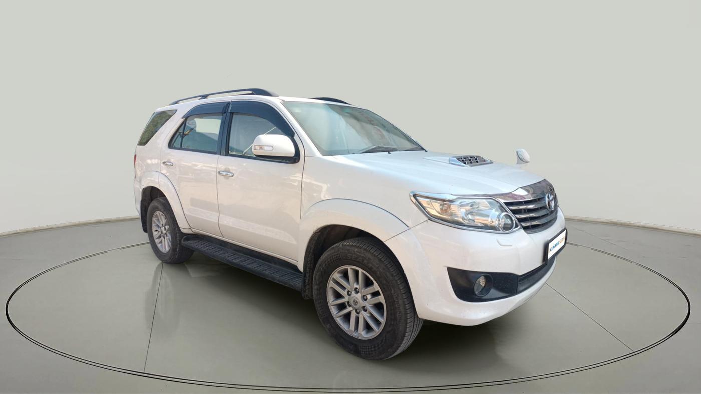 2014 Toyota Fortuner 3.0 4X2 MT, Diesel, Manual, 82,275 km, exterior