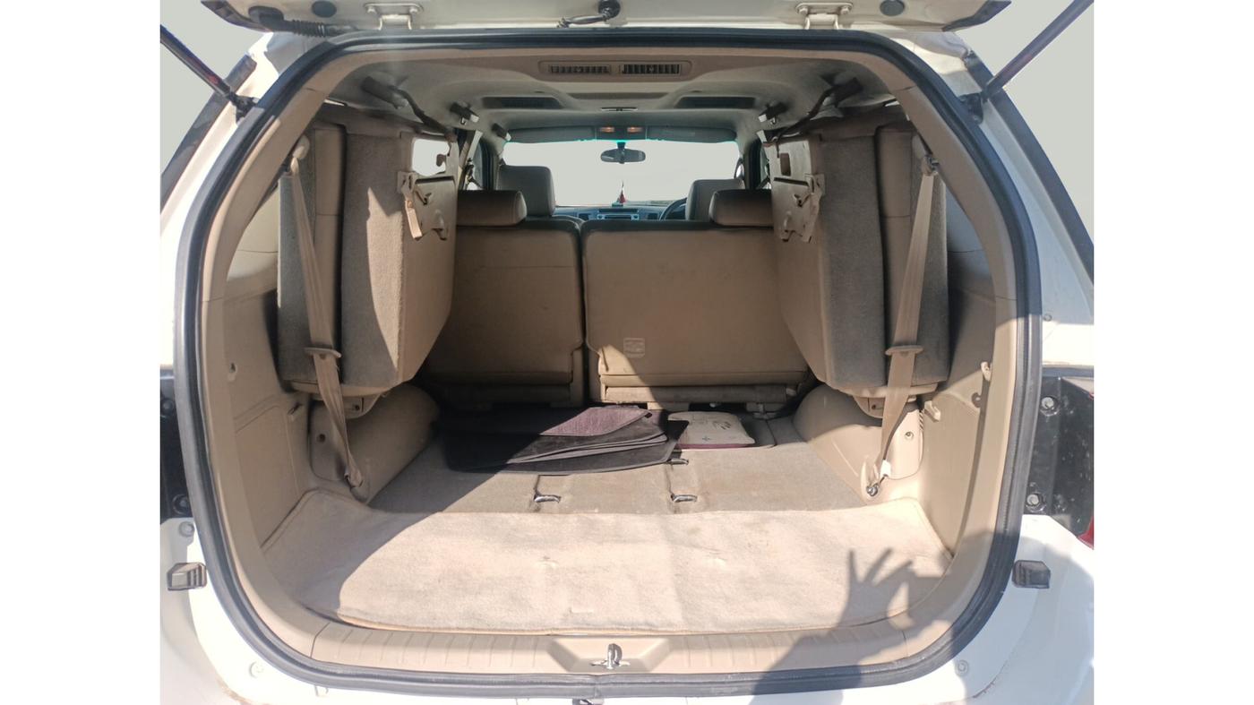 2014 Toyota Fortuner 3.0 4X2 MT, Diesel, Manual, 82,275 km, exterior