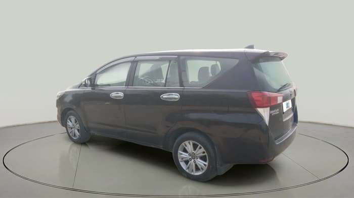 2016 Toyota Innova Crysta 2.8 ZX AT 7 STR, Diesel, Automatic, 2,41,633 km, exterior