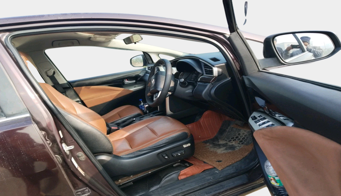 2016 Toyota Innova Crysta 2.8 ZX AT 7 STR, Diesel, Automatic, 2,41,633 km, interior