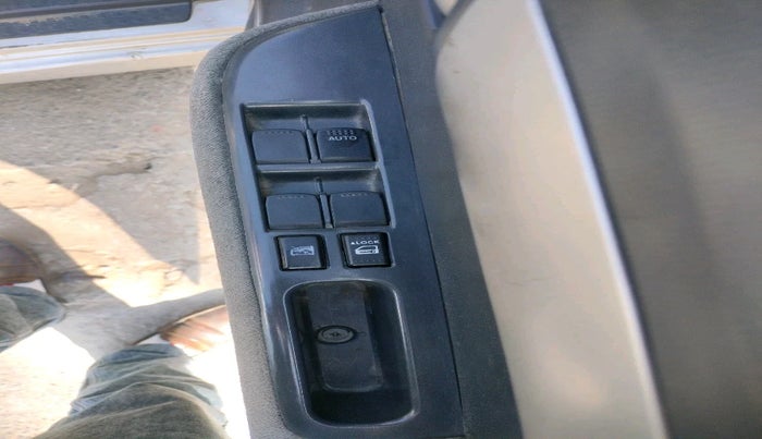 2011 Maruti Swift Dzire VDI, Diesel, Manual, 1,80,781 km, interior