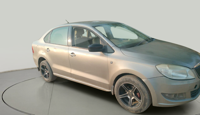 2013 Skoda Rapid ACTIVE 1.6 TDI CR MT, Diesel, Manual, 65,221 km, exterior