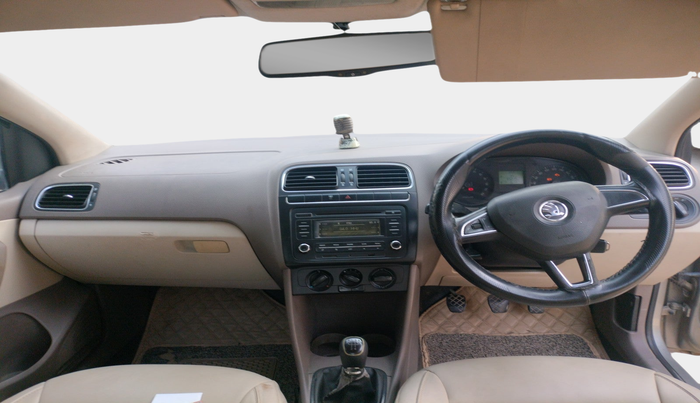 2013 Skoda Rapid ACTIVE 1.6 TDI CR MT, Diesel, Manual, 65,221 km, interior