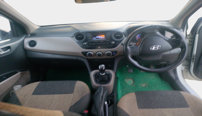 2014 Hyundai Grand i10 SPORTZ 1.1 CRDI, Diesel, Manual, 1,12,345 km, interior