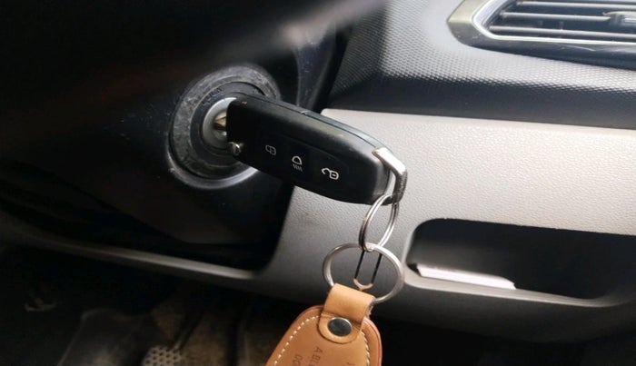 2020 Tata Tiago XZ PETROL, Petrol, Manual, 55,111 km, interior