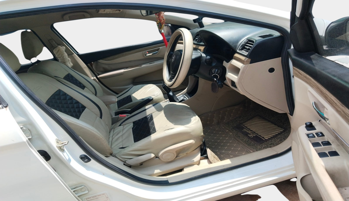 2018 Maruti Ciaz DELTA 1.5 SHVS MT PETROL, Petrol, Manual, 40,788 km, interior