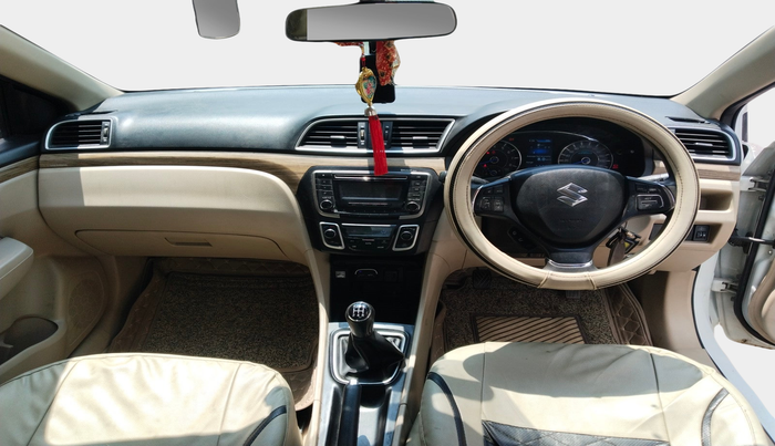 2018 Maruti Ciaz DELTA 1.5 SHVS MT PETROL, Petrol, Manual, 40,788 km, interior