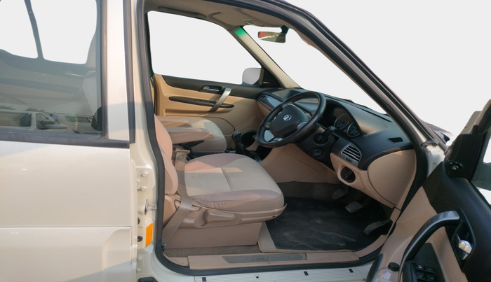 2014 Tata Safari Storme 2.2 EX 4X2, Diesel, Manual, 87,069 km, interior