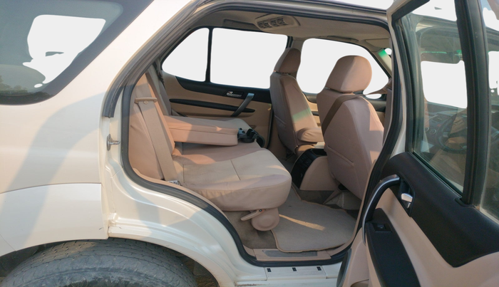 2014 Tata Safari Storme 2.2 EX 4X2, Diesel, Manual, 87,069 km, interior