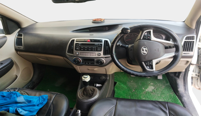 2013 Hyundai i20 SPORTZ 1.4 CRDI, Diesel, Manual, 92,415 km, interior