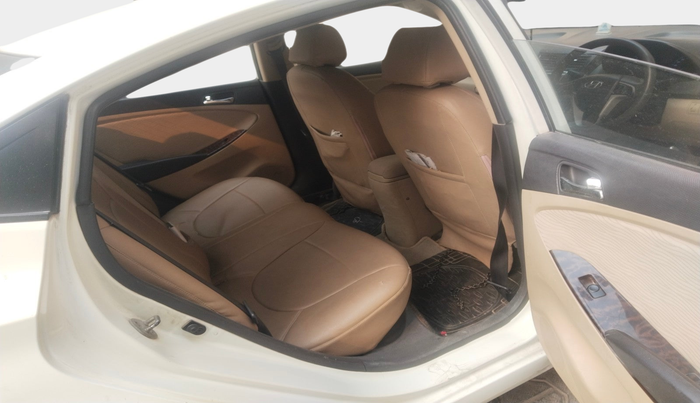 2013 Hyundai Verna FLUIDIC 1.6 CRDI SX, Diesel, Manual, 1,49,657 km, interior