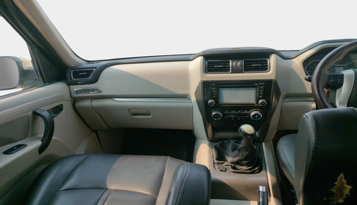 2017 Mahindra Scorpio S10, Diesel, Manual, 98,062 km, interior