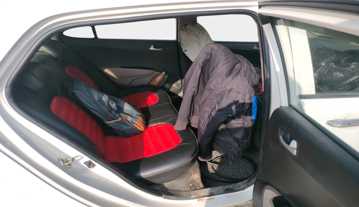 2015 Hyundai Grand i10 ASTA 1.1 CRDI, Diesel, Manual, 85,174 km, interior