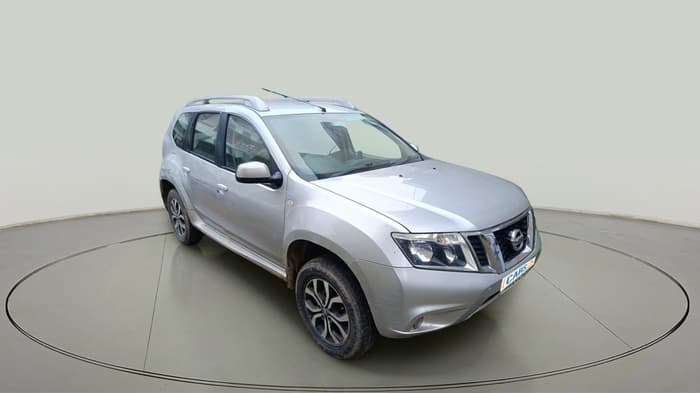 2015 Nissan Terrano XV D THP 110 PS, Diesel, Manual, 4,00,000 km, exterior