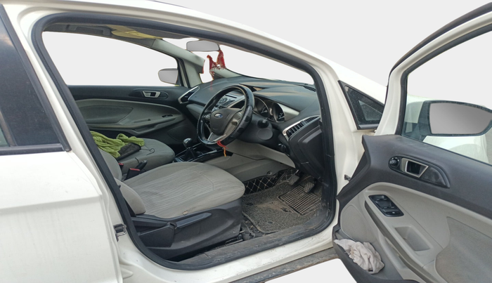 2015 Ford Ecosport TITANIUM 1.5L DIESEL, Diesel, Manual, 1,29,978 km, interior