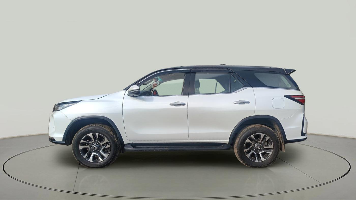 2023 Toyota Fortuner 4X4 AT 2.8 LEGENDER, Diesel, Automatic, 35,568 km, exterior