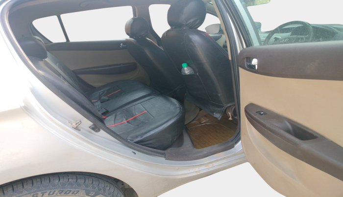 2011 Hyundai i20 ASTA 1.4 CRDI, Diesel, Manual, 1,31,132 km, interior