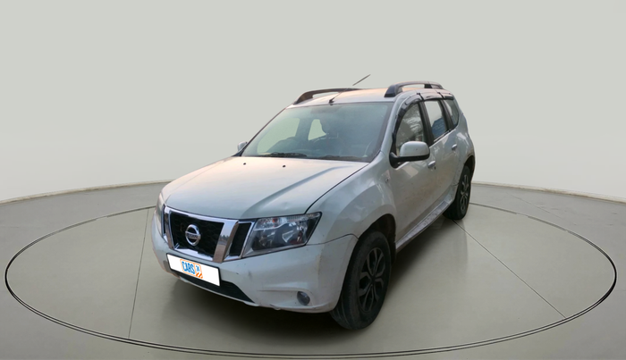 2014 Nissan Terrano XL O (D), Diesel, Manual, 1,03,430 km, exterior