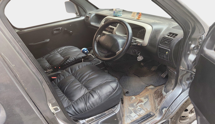 2018 Maruti Eeco 5 STR WITH A/C+HTR CNG, Petrol, Manual, 2,72,036 km, interior