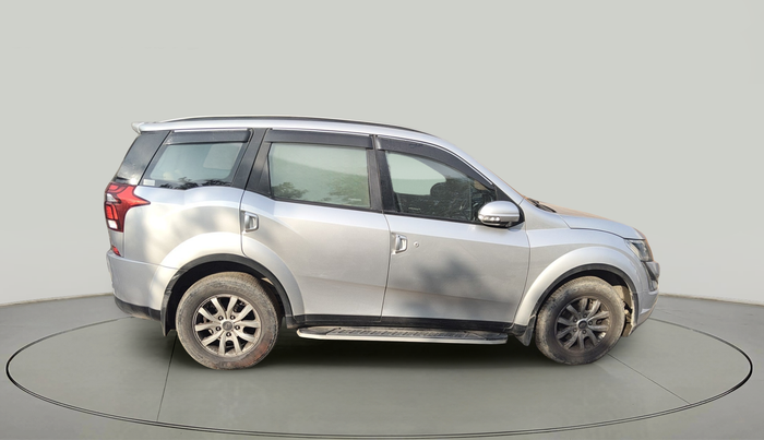 2021 Mahindra XUV500 W9, Diesel, Manual, 59,111 km, exterior