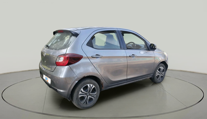 2018 Tata Tiago XZ PETROL, Petrol, Manual, 1,23,227 km, exterior