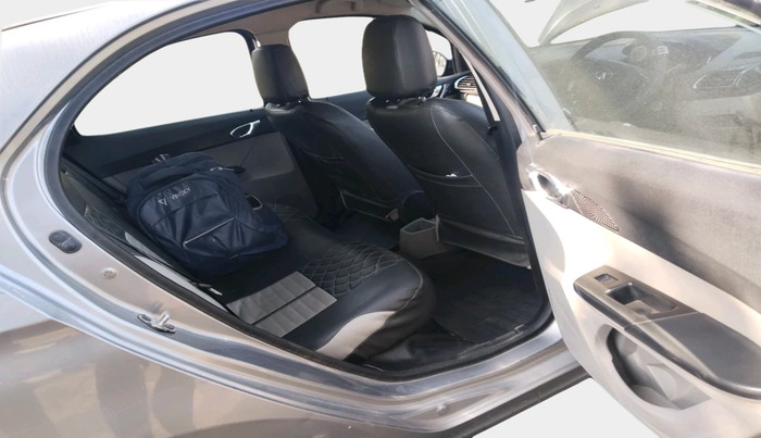 2018 Tata Tiago XZ PETROL, Petrol, Manual, 1,23,227 km, interior