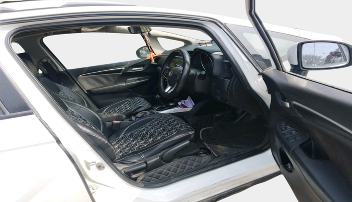 2017 Honda WR-V 1.5L I-DTEC VX MT, Diesel, Manual, 1,05,827 km, interior