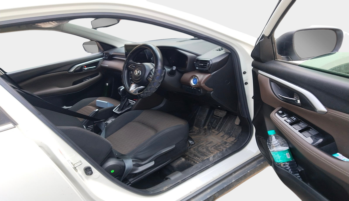 2023 Toyota URBAN CRUISER HYRYDER G HYBRID, Hybrid, Automatic, 31,217 km, interior