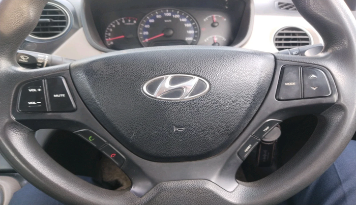 2015 Hyundai Xcent S 1.2, Petrol, Manual, 1,14,528 km, interior