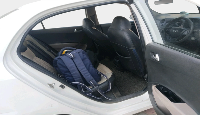 2015 Hyundai Xcent S 1.2, Petrol, Manual, 1,14,528 km, interior