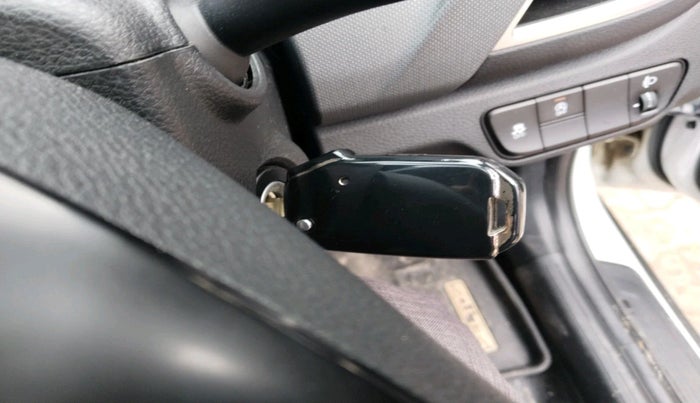 2024 KIA SELTOS  HTE 1.5 PETROL MT, Petrol, Manual, 17,708 km, interior