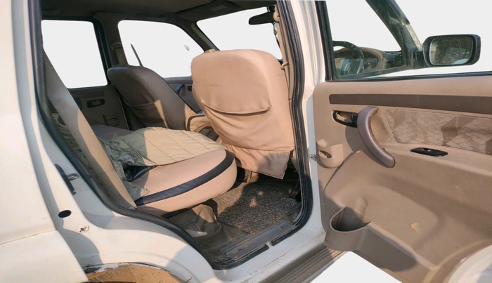 2012 Mahindra Scorpio VLX 2WD BS-III, Diesel, Manual, 1,68,083 km, interior