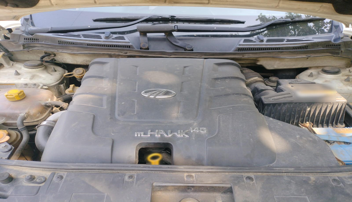 2016 Mahindra XUV500 W10, Diesel, Manual, 2,06,202 km, exterior