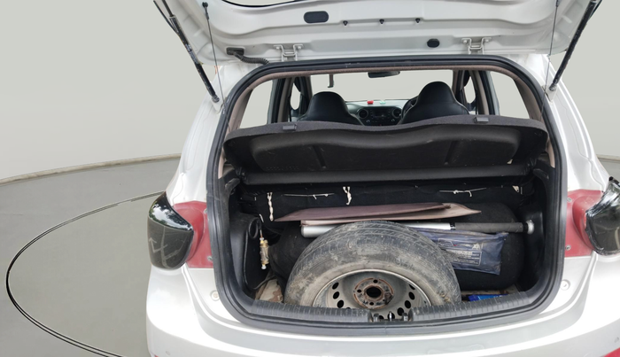 2015 Hyundai Grand i10 SPORTZ 1.2 KAPPA VTVT, Petrol, Manual, 1,03,355 km, exterior