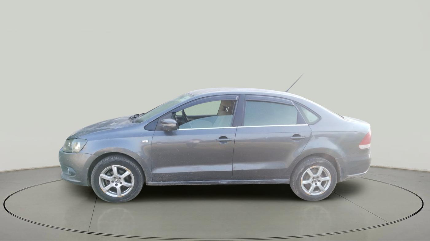 2013 Volkswagen Vento HIGHLINE 1.6 MPI, Petrol, Manual, 1,52,609 km, exterior