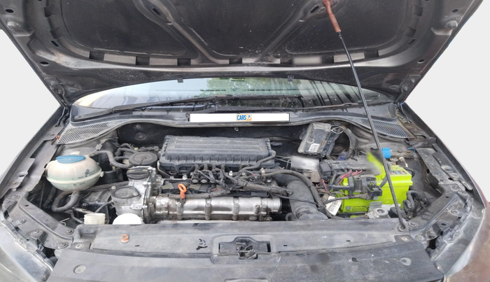 2013 Volkswagen Vento HIGHLINE 1.6 MPI, Petrol, Manual, 1,52,609 km, exterior