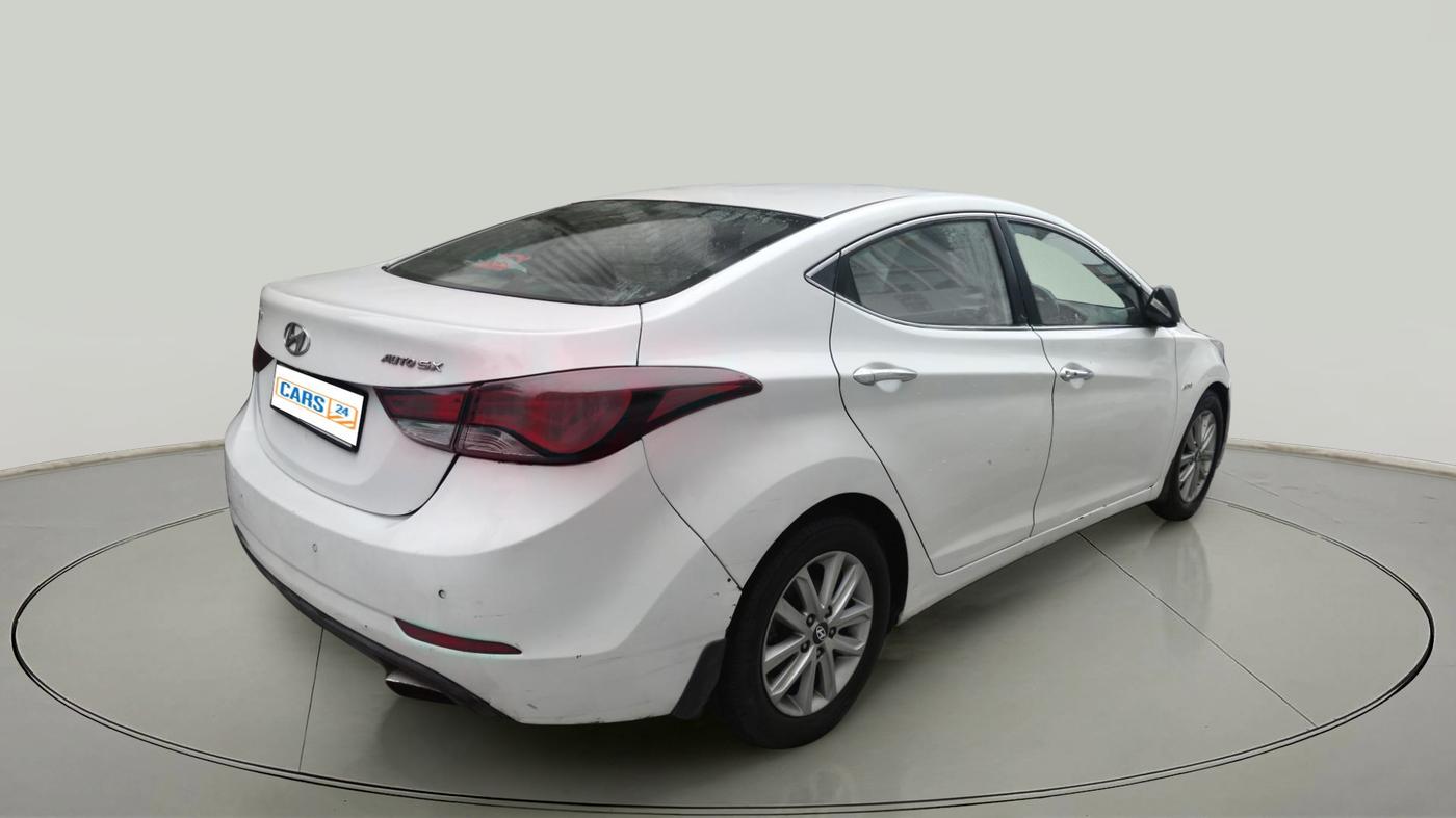 2015 Hyundai New Elantra 1.6 SX AT DIESEL, Diesel, Automatic, 1,50,469 km, exterior