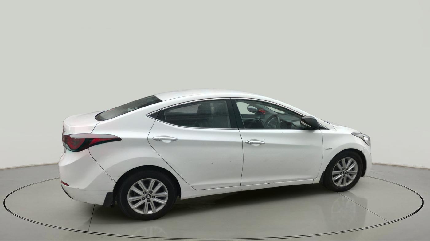 2015 Hyundai New Elantra 1.6 SX AT DIESEL, Diesel, Automatic, 1,50,469 km, exterior
