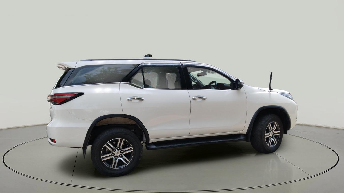 2023 Toyota Fortuner 4X2 AT 2.8 DIESEL, Diesel, Automatic, 38,121 km, exterior