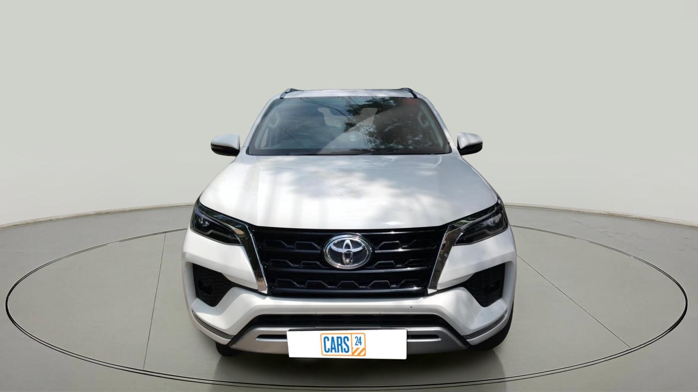 2023 Toyota Fortuner 4X2 AT 2.8 DIESEL, Diesel, Automatic, 38,121 km, exterior