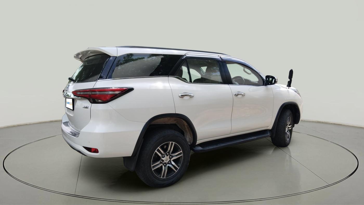 2023 Toyota Fortuner 4X2 AT 2.8 DIESEL, Diesel, Automatic, 38,121 km, exterior