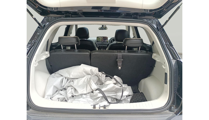 2024 Mahindra XUV 3XO MX3 Pro 1.2 L TCMPFi, Petrol, Manual, 14,468 km, exterior