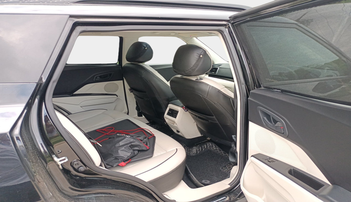2024 Mahindra XUV 3XO MX3 Pro 1.2 L TCMPFi, Petrol, Manual, 14,468 km, interior