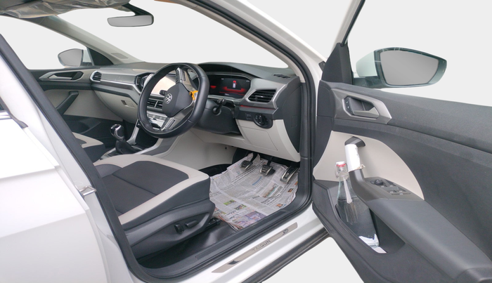 2023 Volkswagen TAIGUN  GT PLUS 1.5 TSI MT, Petrol, Manual, 15,066 km, interior