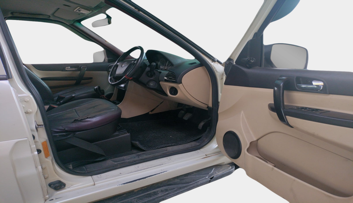 2013 Tata Safari 4X2 LX DICOR, Diesel, Manual, 1,10,450 km, interior