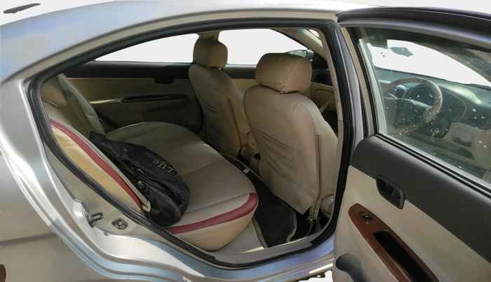 2011 Hyundai Verna TRANSFORM 1.5 SX CRDI, Diesel, Manual, 1,11,820 km, interior