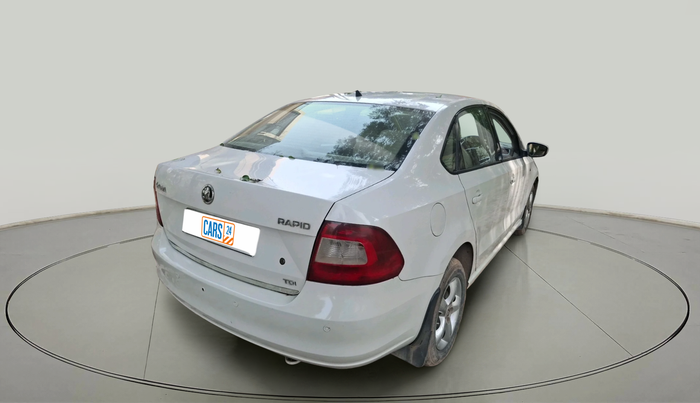 2013 Skoda Rapid ELEGANCE 1.6 TDI CR MT, Diesel, Manual, 1,15,361 km, exterior