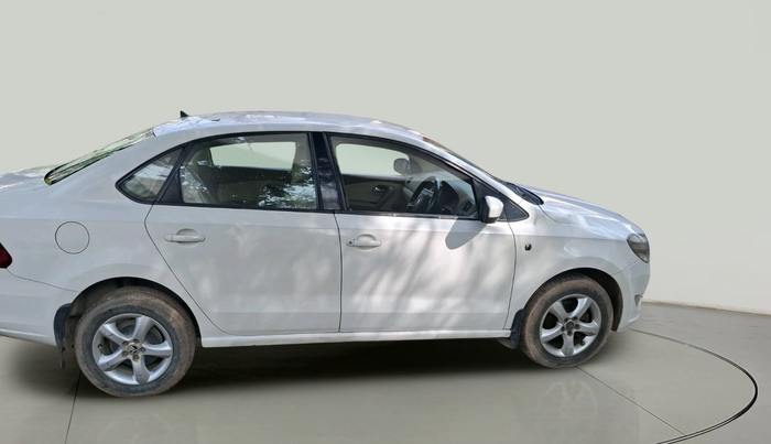 2013 Skoda Rapid ELEGANCE 1.6 TDI CR MT, Diesel, Manual, 1,15,361 km, exterior